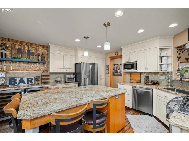 $545,900 | 2309 35th Street, Springfield, OR 97477