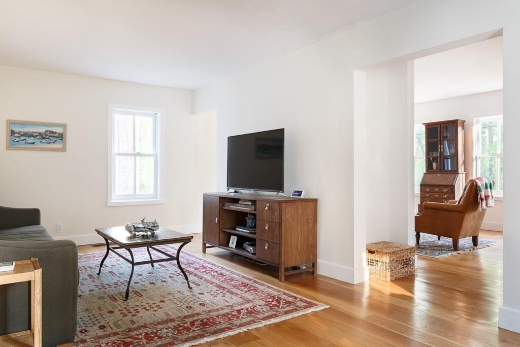 92 Maynard Road Sudbury, MA 01776 - Photo 12 of 42