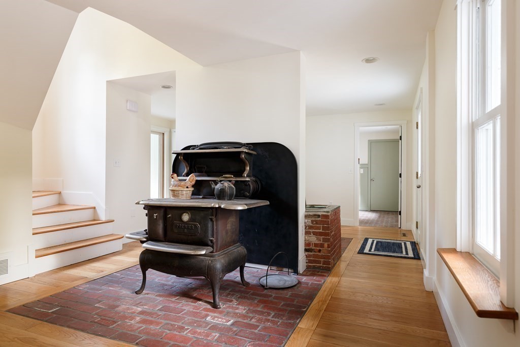 92 Maynard Road Sudbury, MA 01776 - Photo 13 of 42