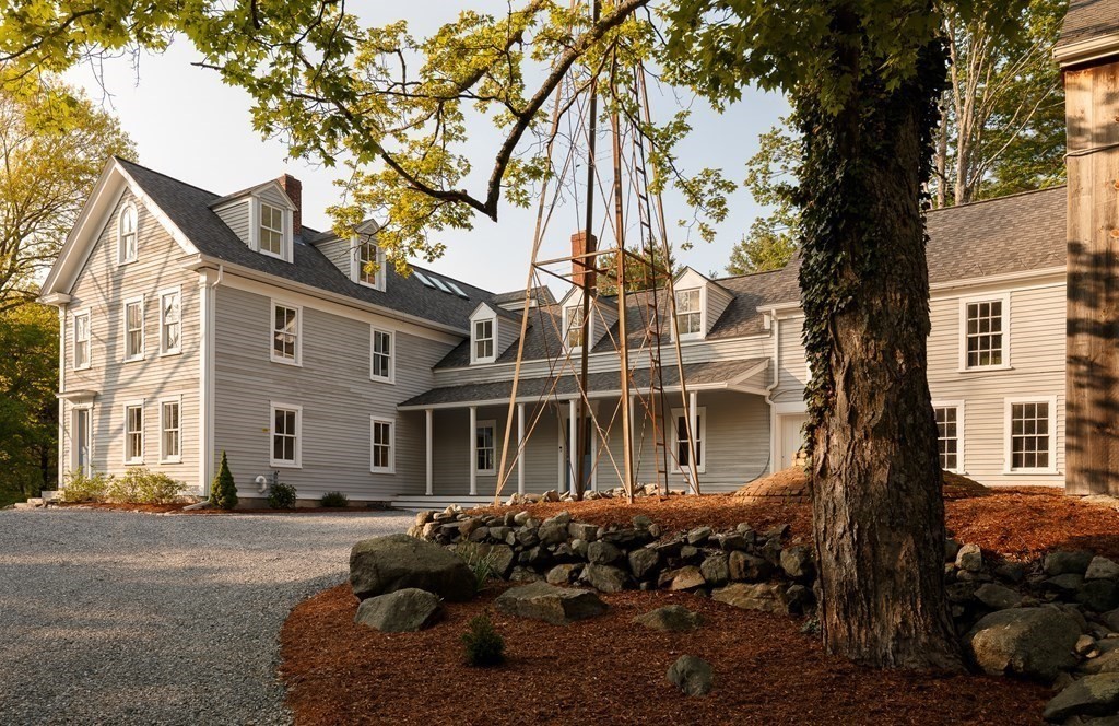 92 Maynard Road Sudbury, MA 01776 - Photo 3 of 42