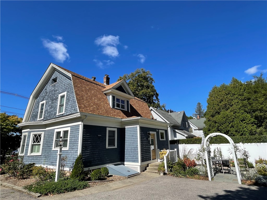 60 Beach Street Westerly, RI 02891 - Photo 27 of 36