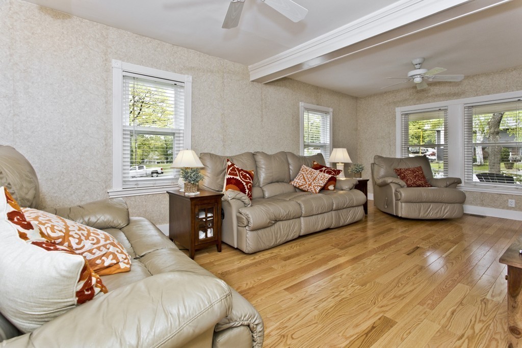 18 Brookbridge Road Peabody, MA 01960 - Photo 6 of 23 Gallery Image 6