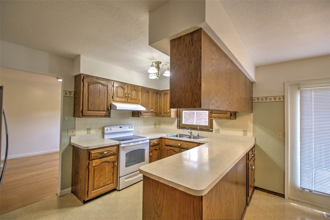 4636 Lawson Drive Decatur, IL 62526 - Photo 8 of 24