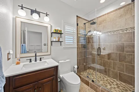 $799,900 | 105 Honey Comb Mesa, Leander, TX 78641