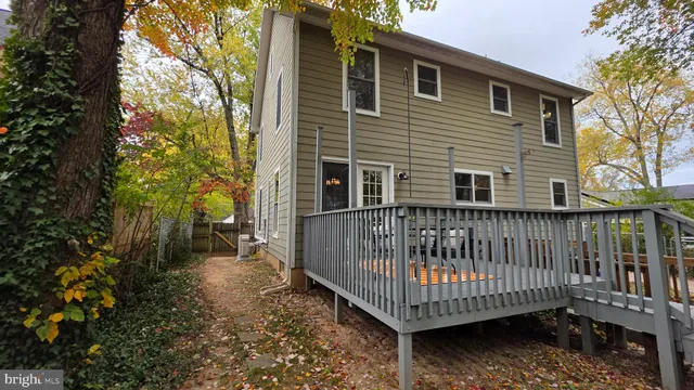 $675,000 | 10605 Inwood Avenue, Silver Spring, MD 20902