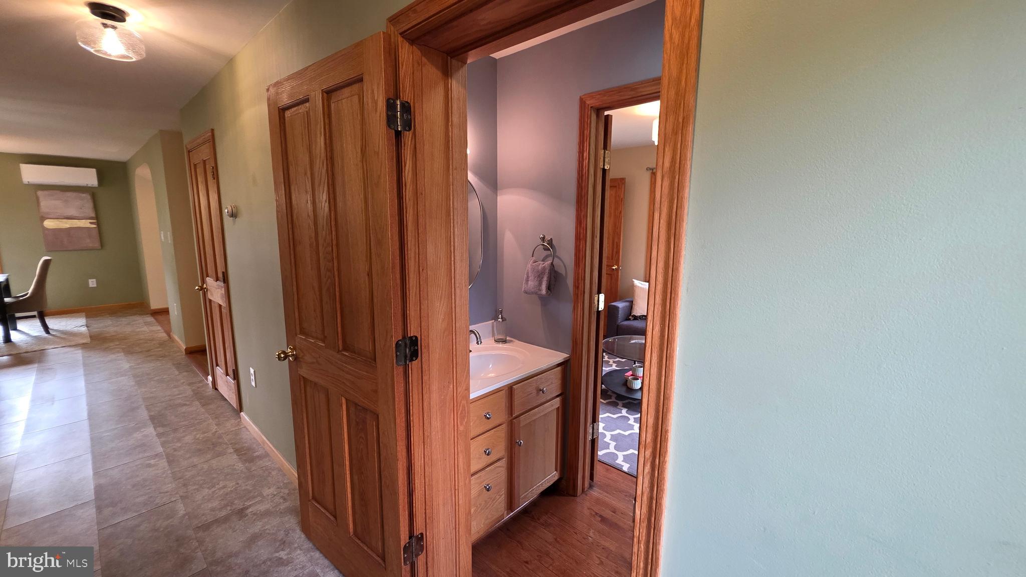 10605 Inwood Avenue Silver Spring, MD 20902 - Photo 34 of 112 Gallery Image 34