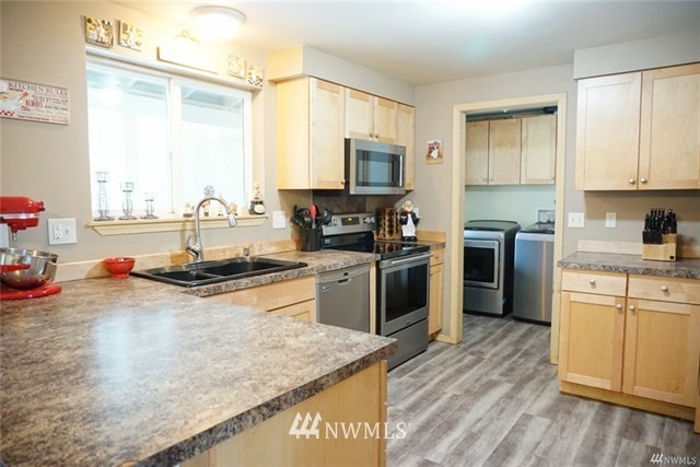 8016 183rd Avenue Southwest Rochester, WA 98579 - Photo 8 of 23