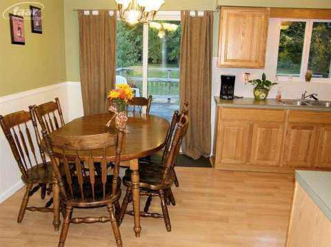 5703 South Merrill Road Merrill, MI 48637 - Photo 8 of 15 20420535-7.JPG