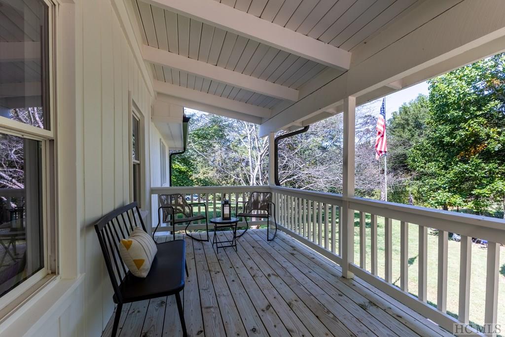 233 McCoy Road Franklin, NC 28734 - Photo 7 of 50 Gallery Image 7