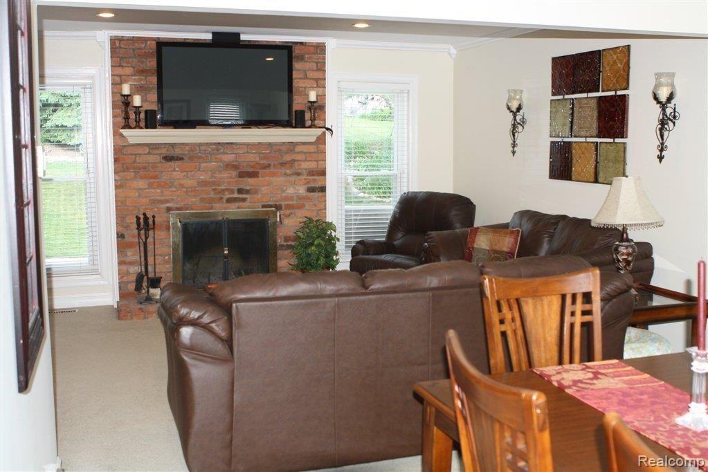 1683 Morningside Lane Rochester, MI 48307 - Photo 10 of 11 IMG_9494.JPG