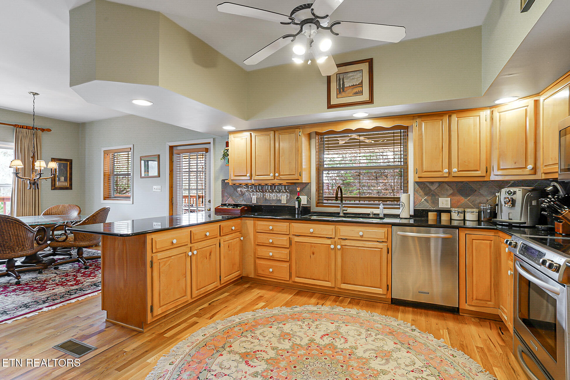 429 Filet Lane Dandridge, TN 37725 - Photo 9 of 59 429 Filet Ln-144