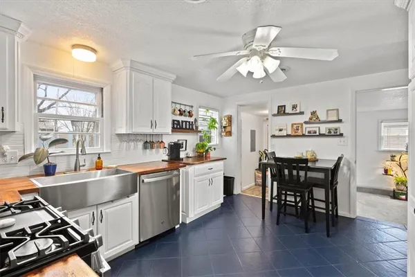 $295,000 | 6536 Lowell Avenue, Overland Park, KS 66202