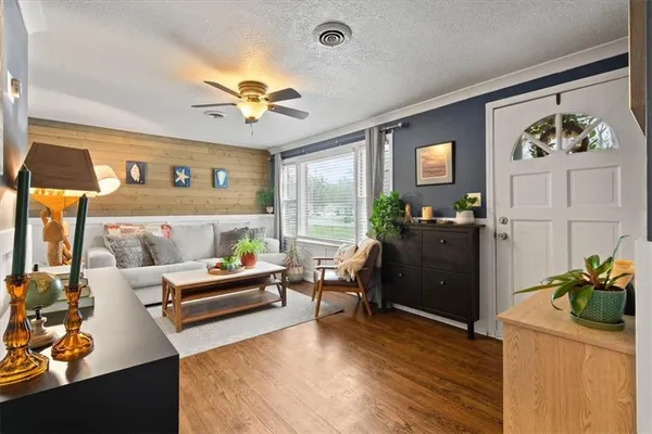 $295,000 | 6536 Lowell Avenue, Overland Park, KS 66202