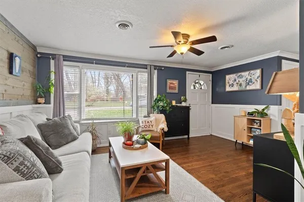 $295,000 | 6536 Lowell Avenue, Overland Park, KS 66202
