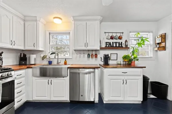 $295,000 | 6536 Lowell Avenue, Overland Park, KS 66202
