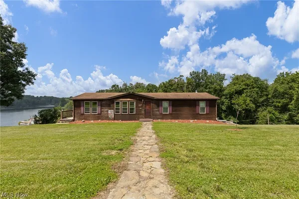 $285,000 | 41468 Lane School Road, Beallsville, OH 43716
