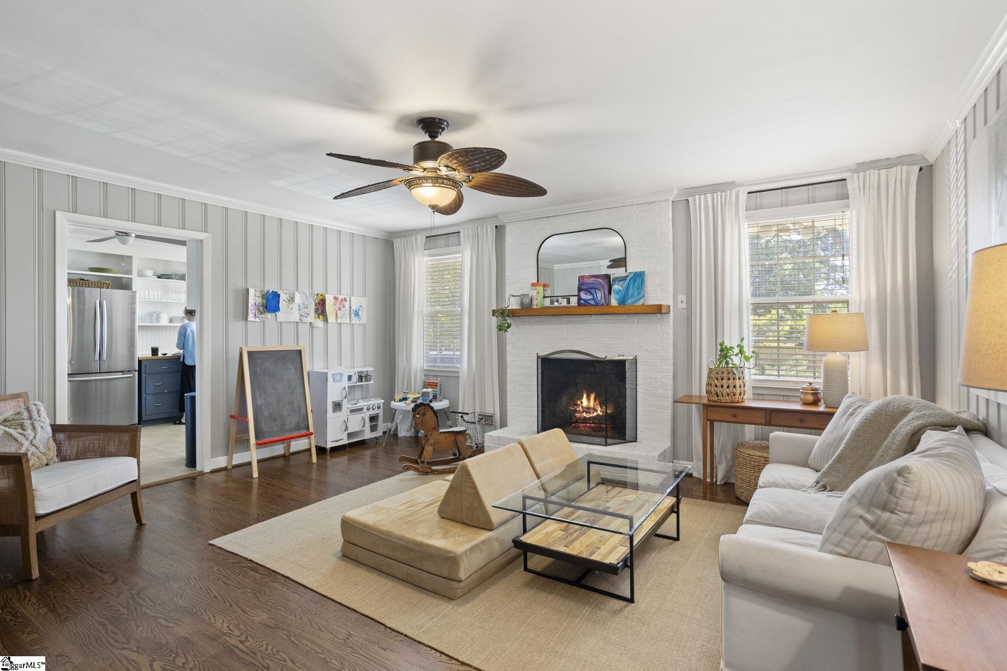 1740 East North Street Greenville, SC 29607 - Photo 14 of 38