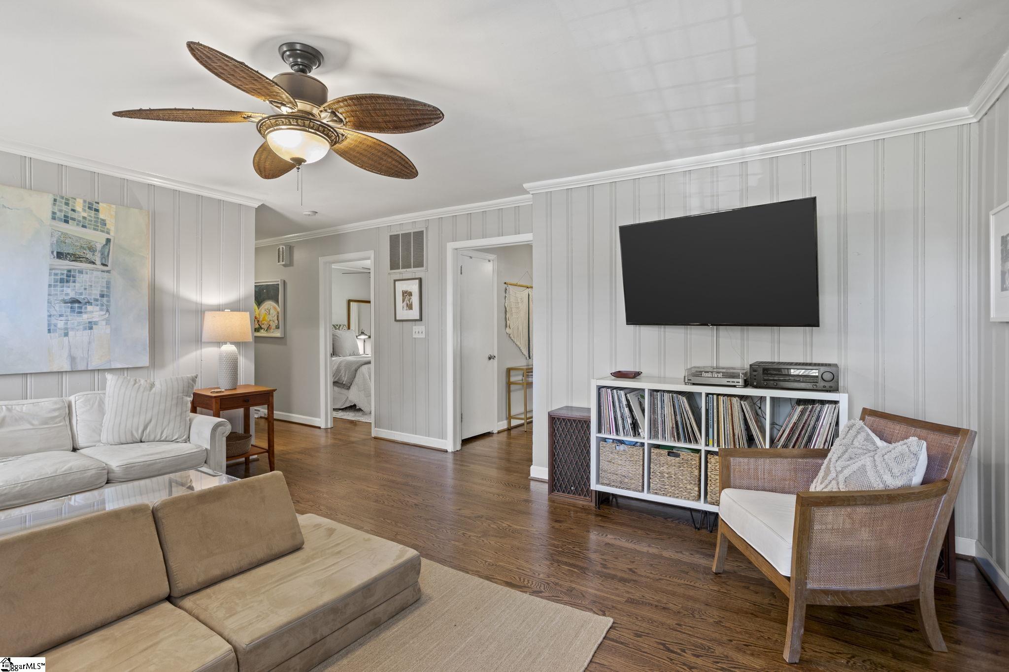 1740 East North Street Greenville, SC 29607 - Photo 17 of 38