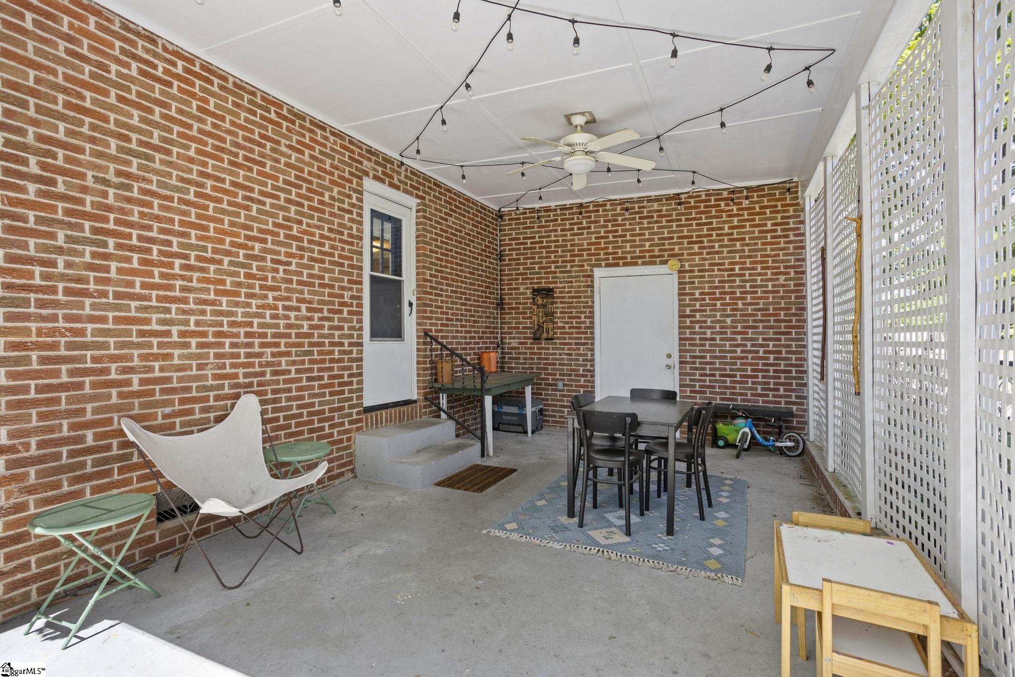 1740 East North Street Greenville, SC 29607 - Photo 27 of 38