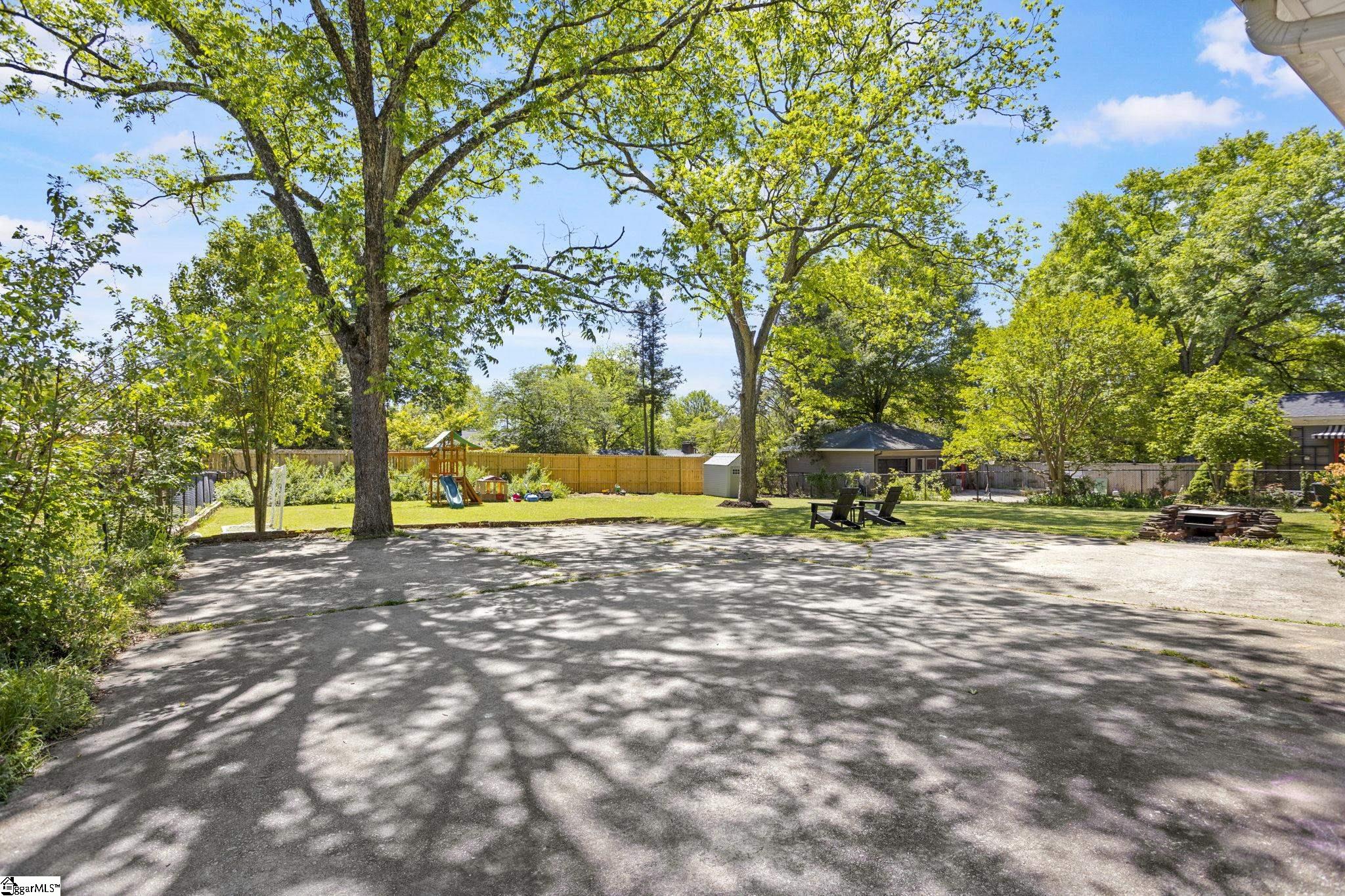 1740 East North Street Greenville, SC 29607 - Photo 28 of 38