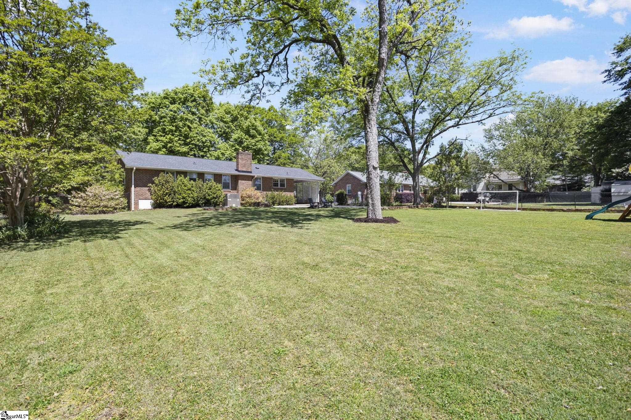 1740 East North Street Greenville, SC 29607 - Photo 32 of 38