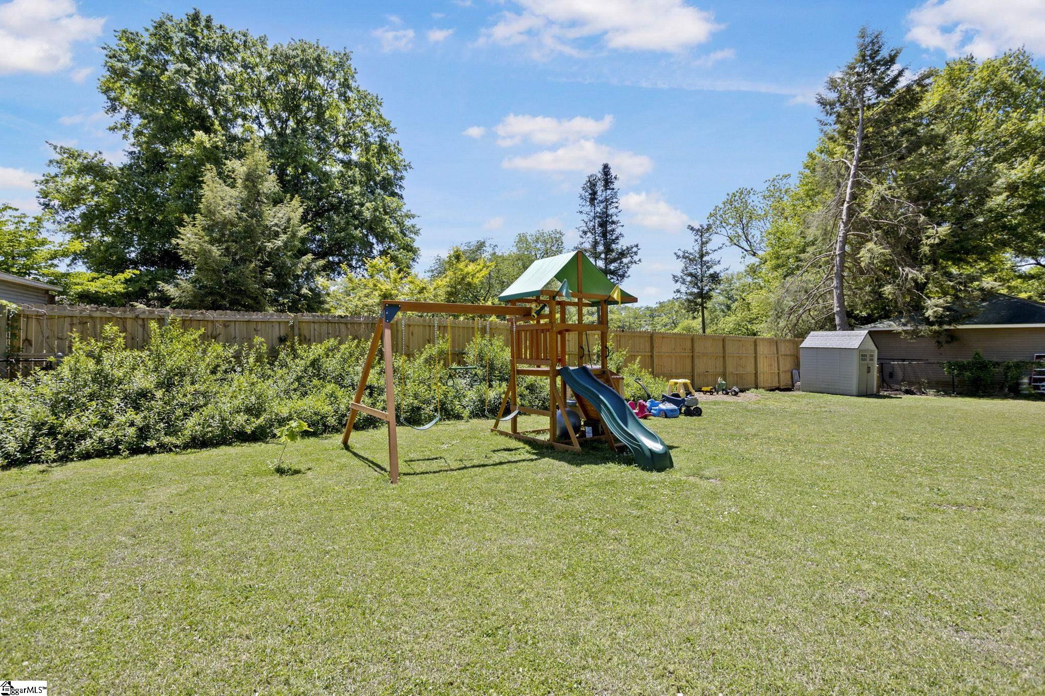 1740 East North Street Greenville, SC 29607 - Photo 34 of 38