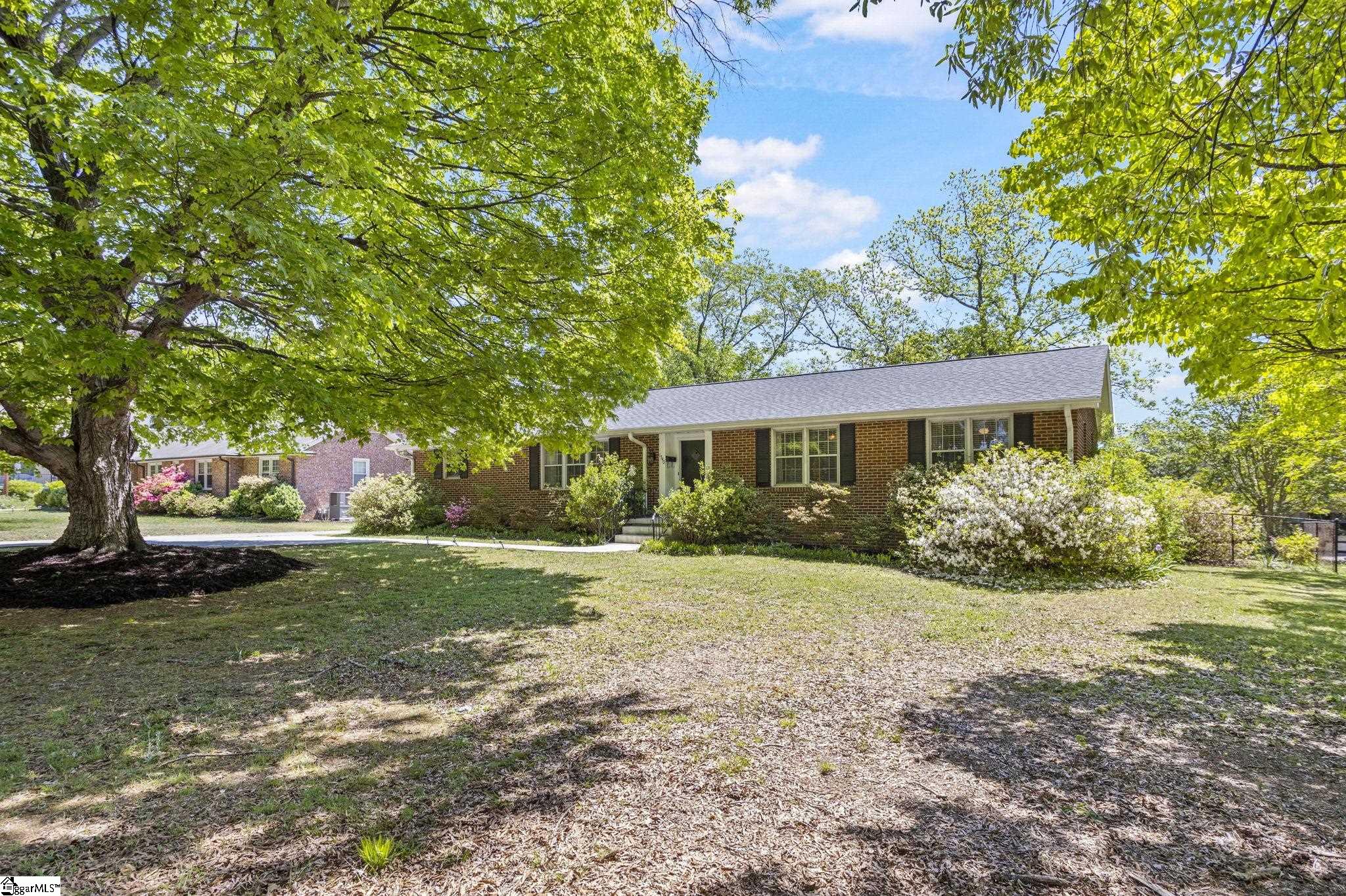 1740 East North Street Greenville, SC 29607 - Photo 37 of 38