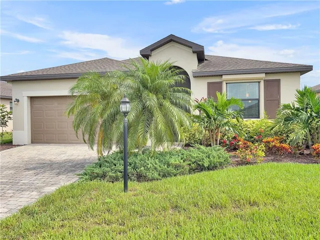 $372,000 | 14402 Vindel Circle, Fort Myers, FL 33905