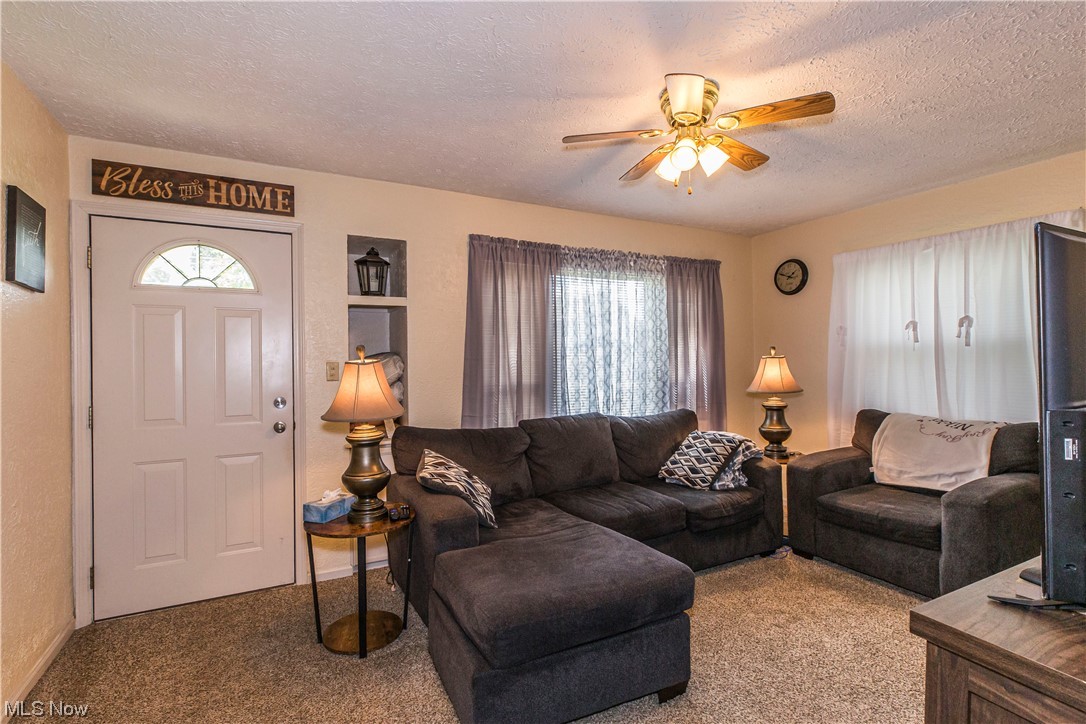 845 Lilly Road Alliance, OH 44601 - Photo 4 of 35 Gallery Image 4