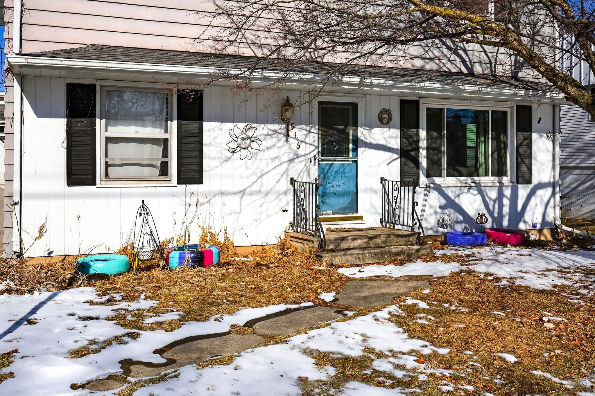 516 West 10th Street Kaukauna, WI 54130 - Photo 2 of 27