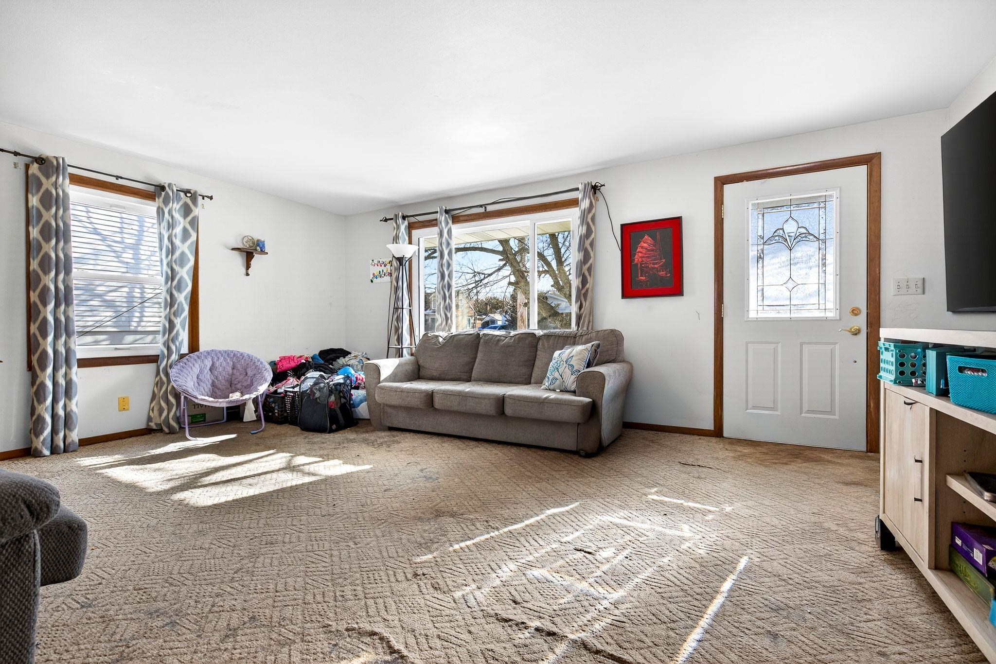 516 West 10th Street Kaukauna, WI 54130 - Photo 3 of 27