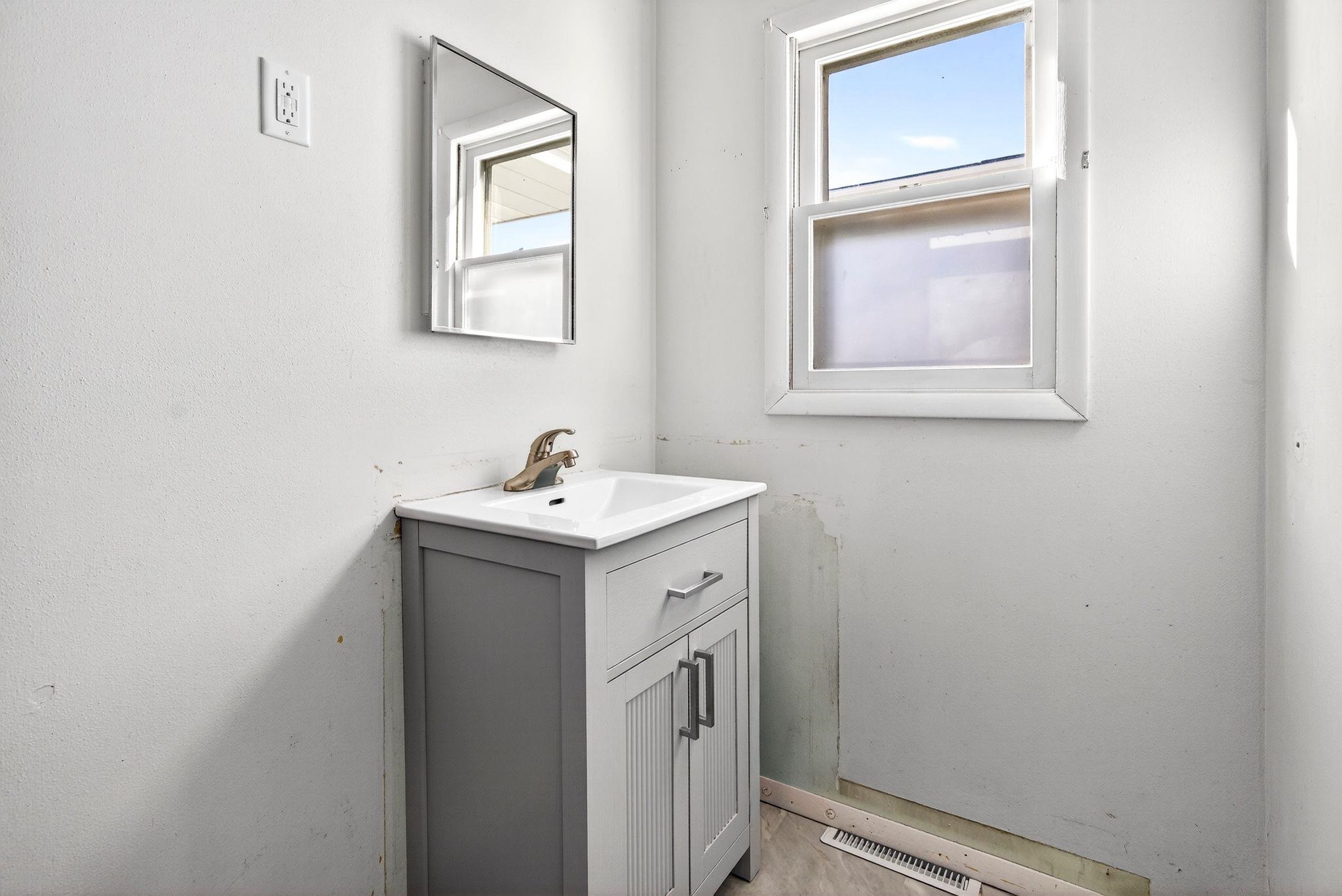 516 West 10th Street Kaukauna, WI 54130 - Photo 10 of 27