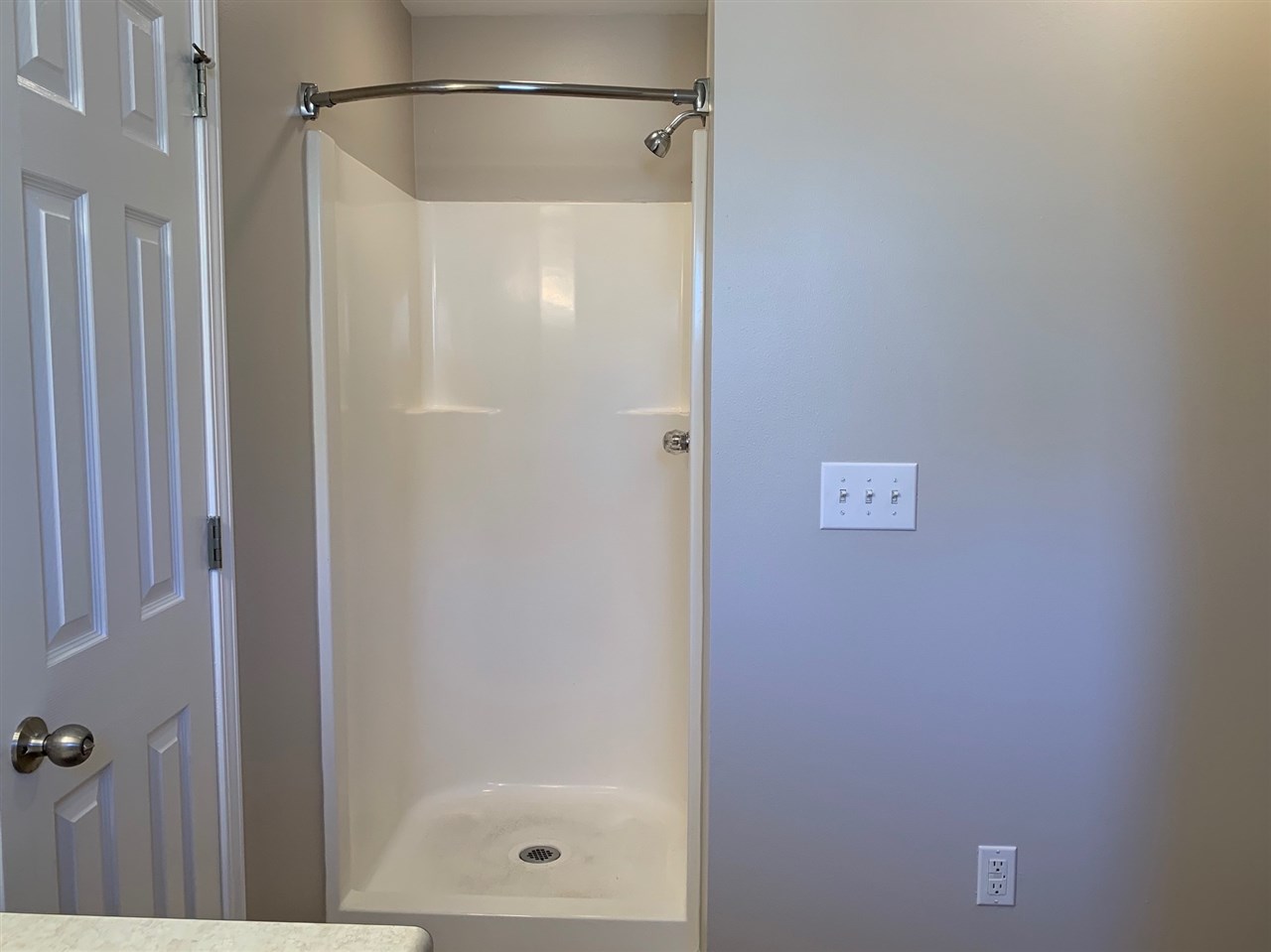 1906 Colorado Court Foley, AL 36535 - Photo 13 of 19 Master Bath