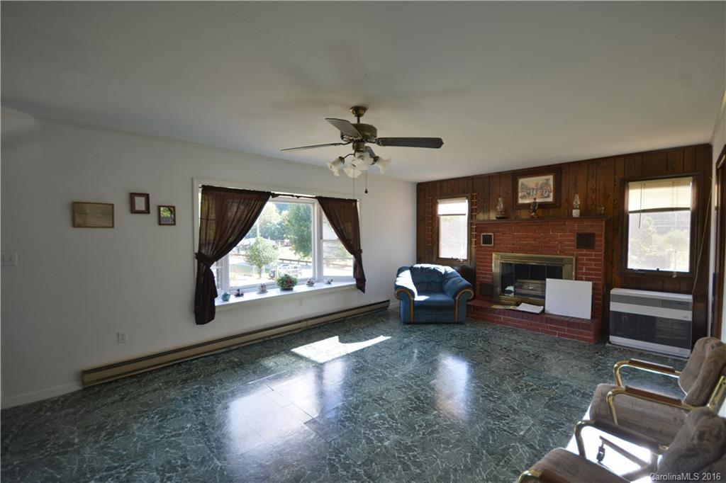 3865 Lake Logan Road Canton, NC 28716 - Photo 3 of 21