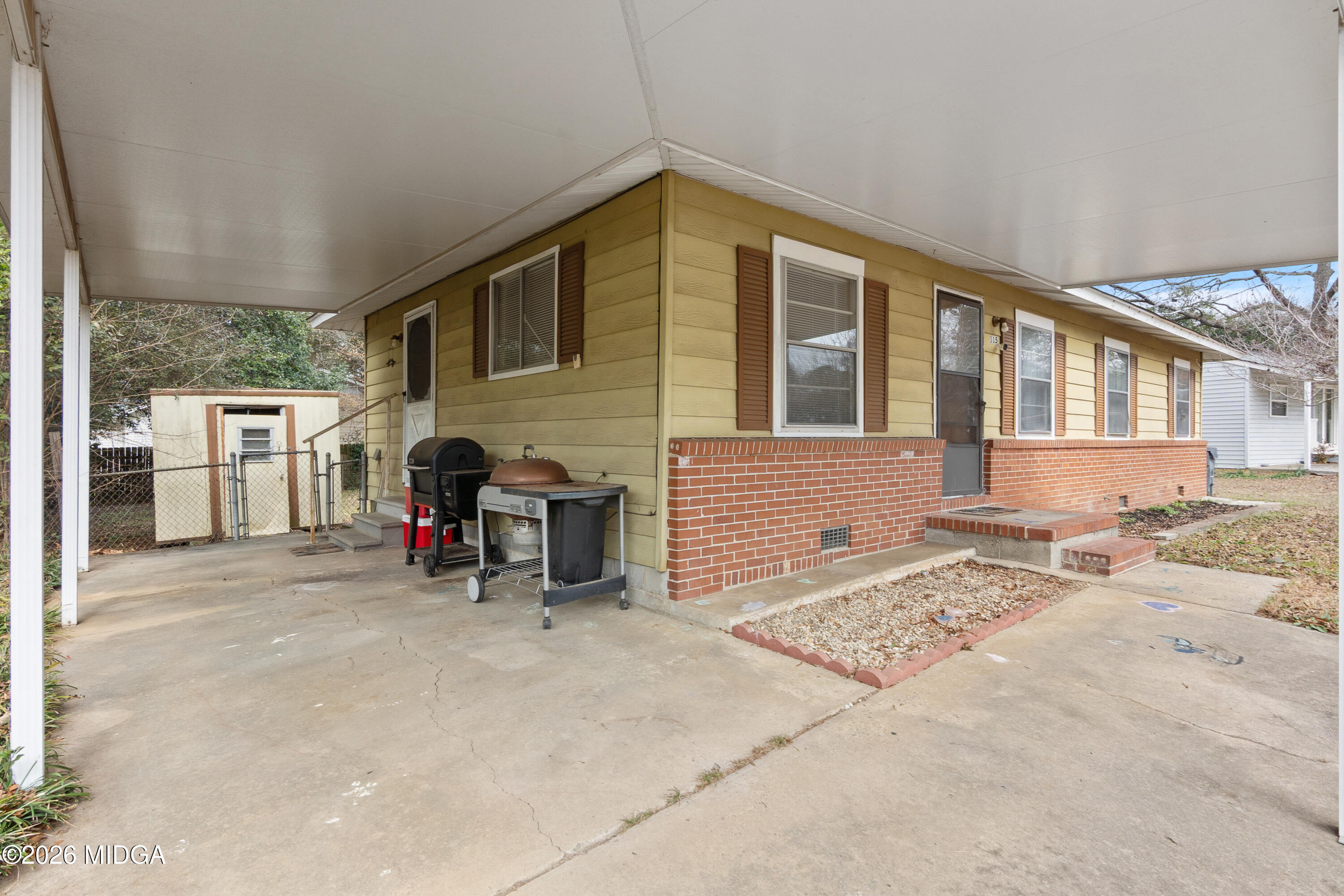 115 Trinity Drive Warner Robins, GA 31088 - Photo 22 of 32 05__AAA8405_mls