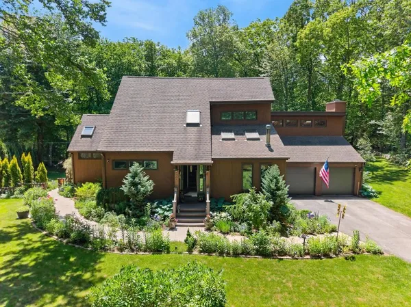 $849,000 | 190 Stony Hollow Road, Tiverton, RI 02878