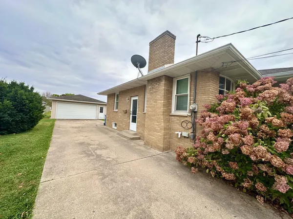 $205,000 | 1724 9th Street, Peru, IL 61354