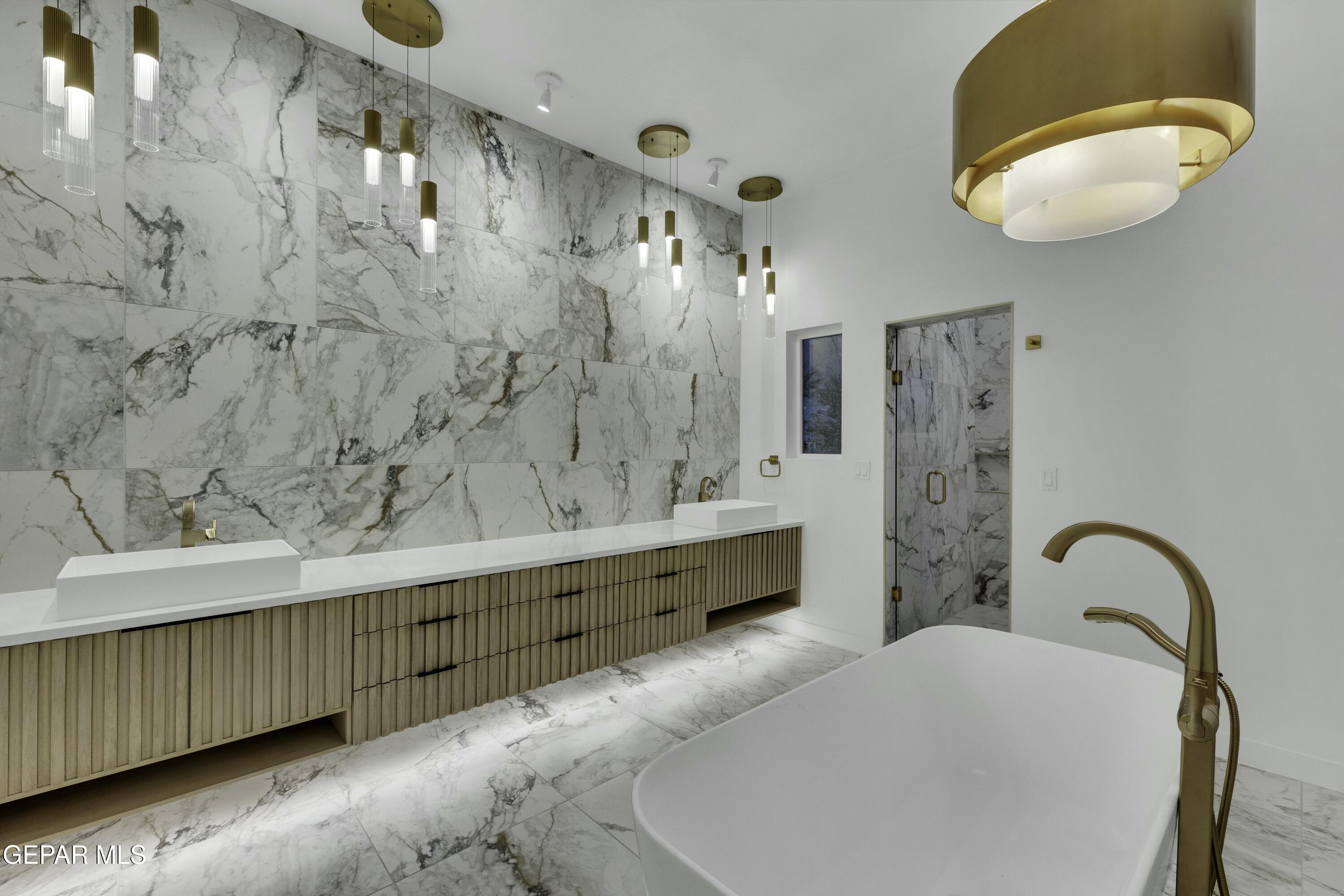 884 West Gate El Paso, TX 79932 - Photo 7 of 11 tempImageCPALAX