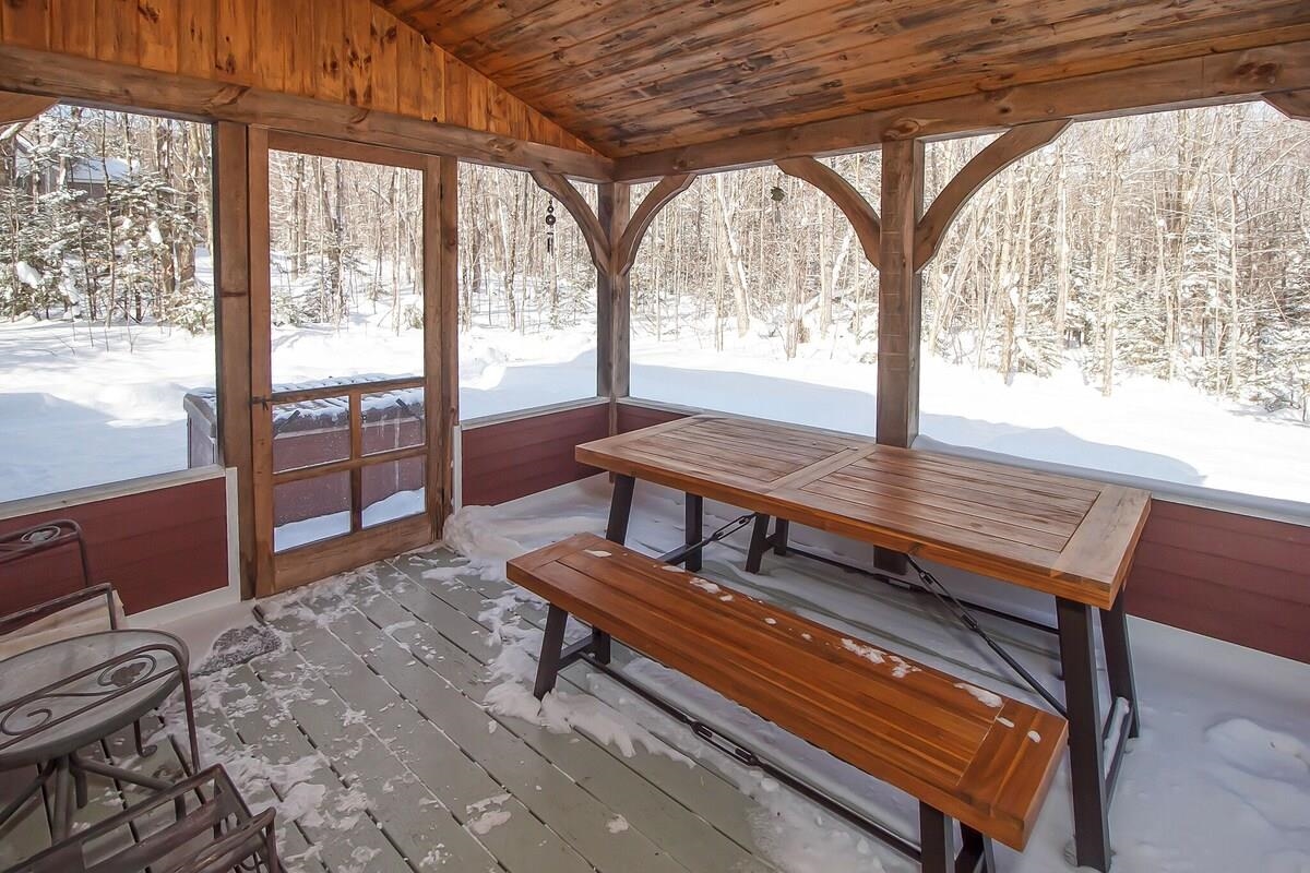 134 Ellis Brook Road West Dover, VT 05356 - Photo 7 of 40