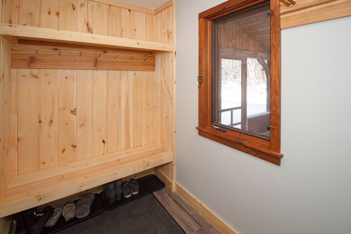 134 Ellis Brook Road West Dover, VT 05356 - Photo 10 of 40