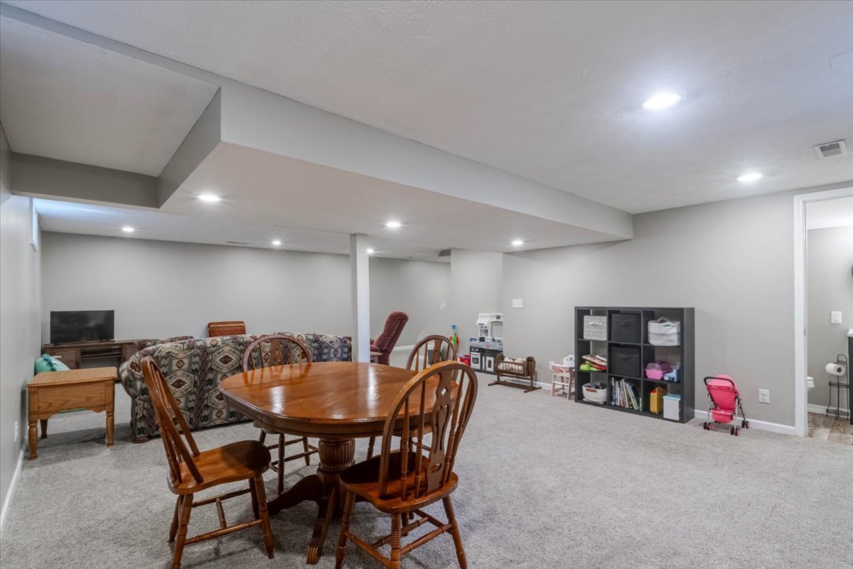 901 Ruston Avenue Normal, IL 61761 - Photo 29 of 40