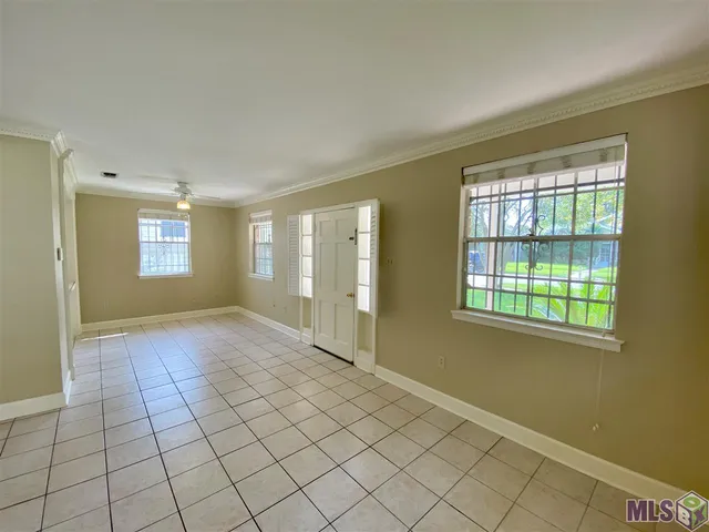 $1,800 | 921 Camellia Avenue, Baton Rouge, LA 70806