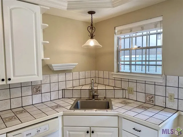 $1,800 | 921 Camellia Avenue, Baton Rouge, LA 70806