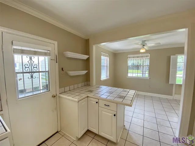 $1,800 | 921 Camellia Avenue, Baton Rouge, LA 70806