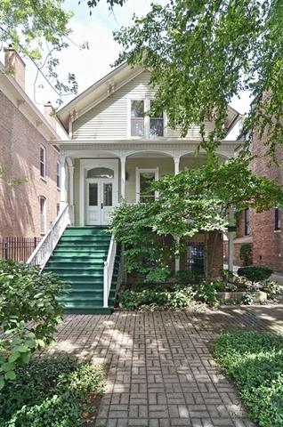 850 West Fullerton Ave  