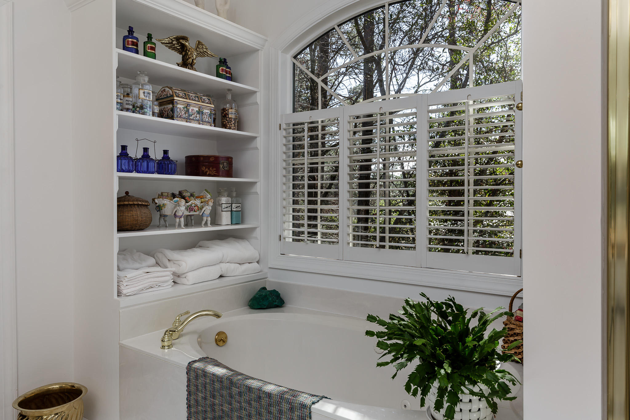 70 Hearthstone Road Pinehurst, NC 28374 - Photo 18 of 34 18. Master Tub