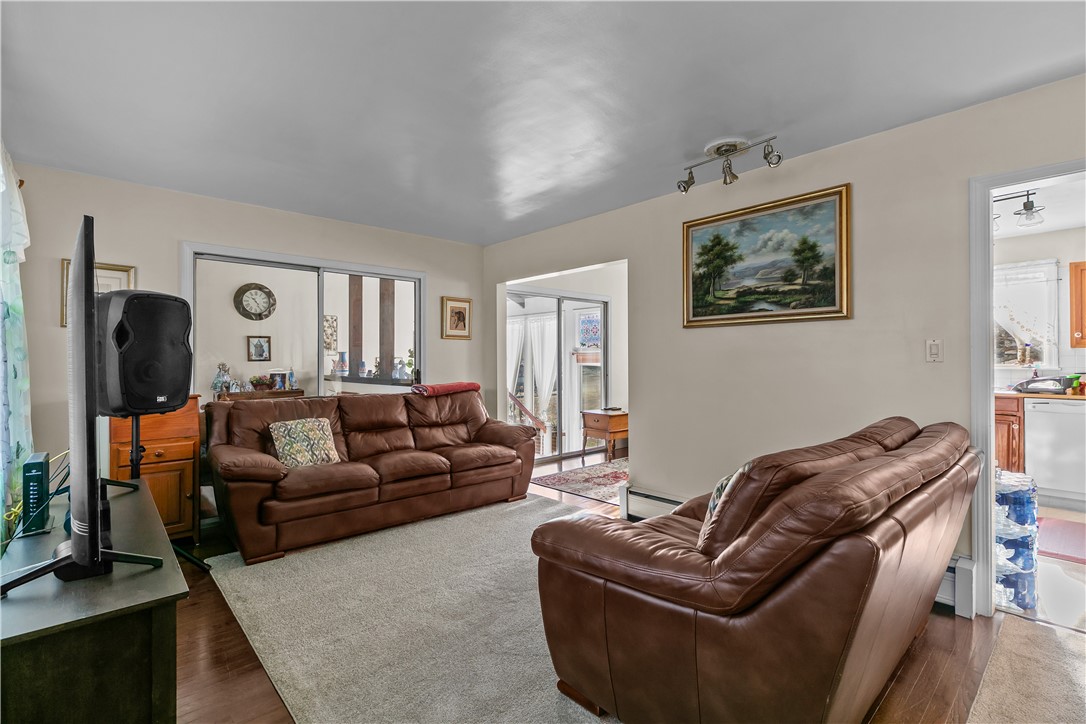 9 Continental Drive Middletown, RI 02842 - Photo 4 of 46