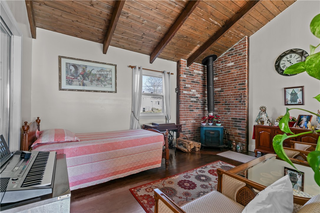 9 Continental Drive Middletown, RI 02842 - Photo 9 of 46