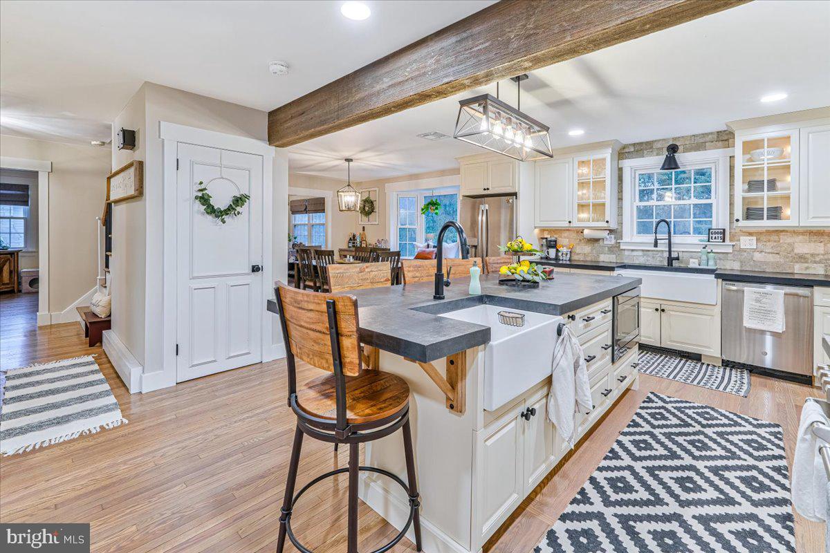 27 Lochatong Road Ewing, NJ 08628 - Photo 18 of 42 Kitchen/dining rm