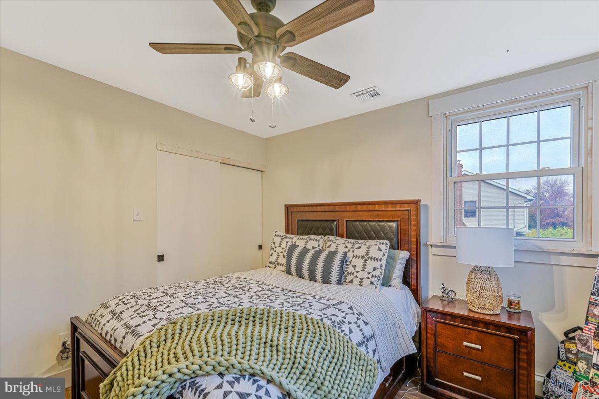 27 Lochatong Road Ewing, NJ 08628 - Photo 24 of 42 Front Bedroom 2